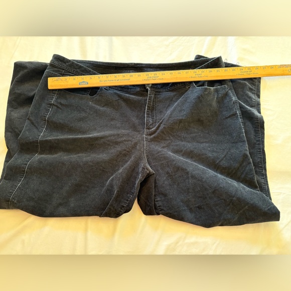 Lane Bryant Black Corduroy Pants Women’s 24 Relaxed Fit - Picture 5 of 8